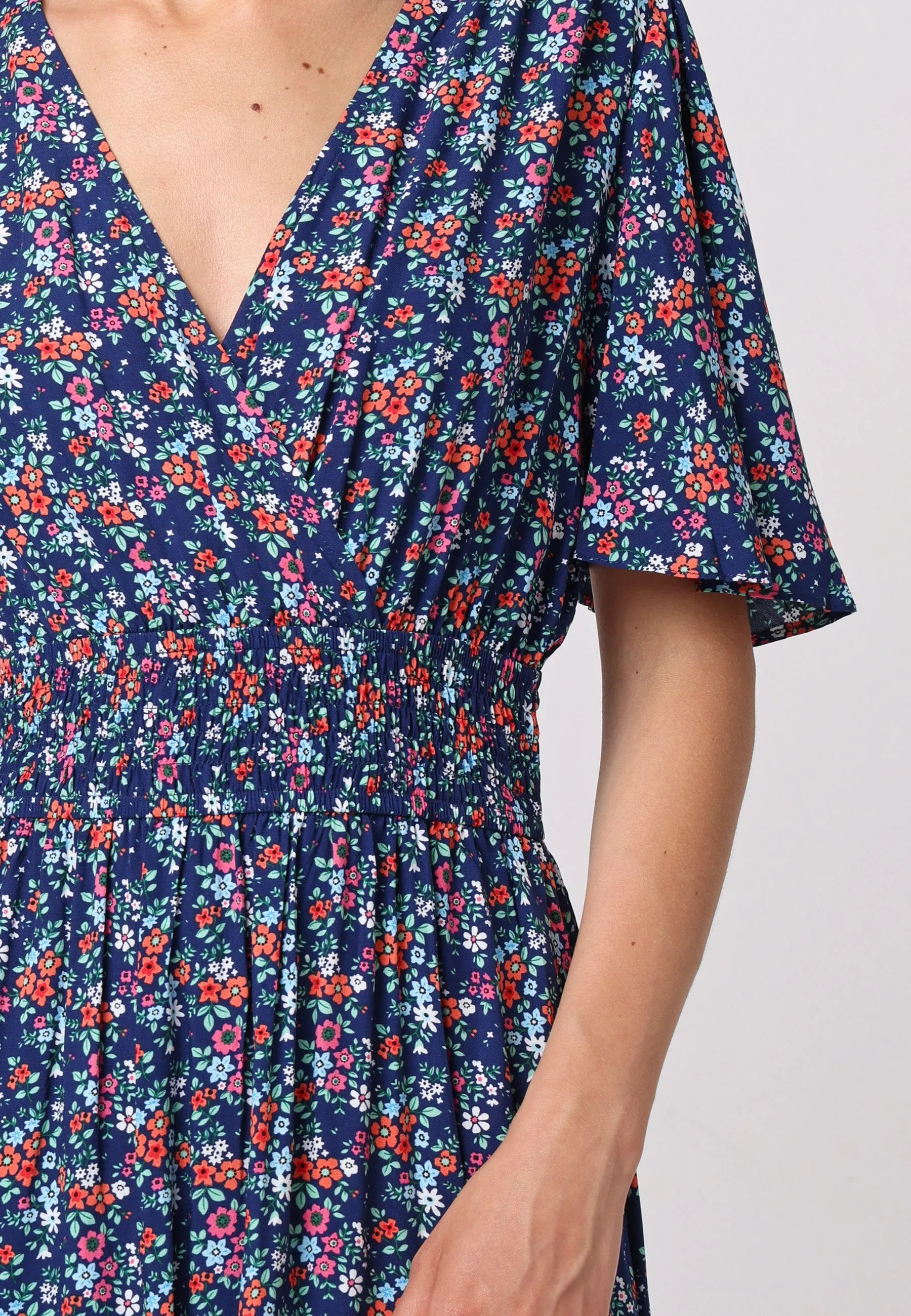 (5P.PACK) Shirred Waist Wrap Top Flutter Sleeve Midi Dress in Navy Floral