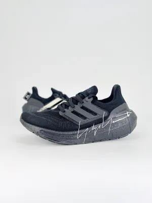 Adidas ULTRABOOST LIGHT