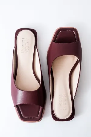 Aurora Square Toe Flat Sandals (Maroon)