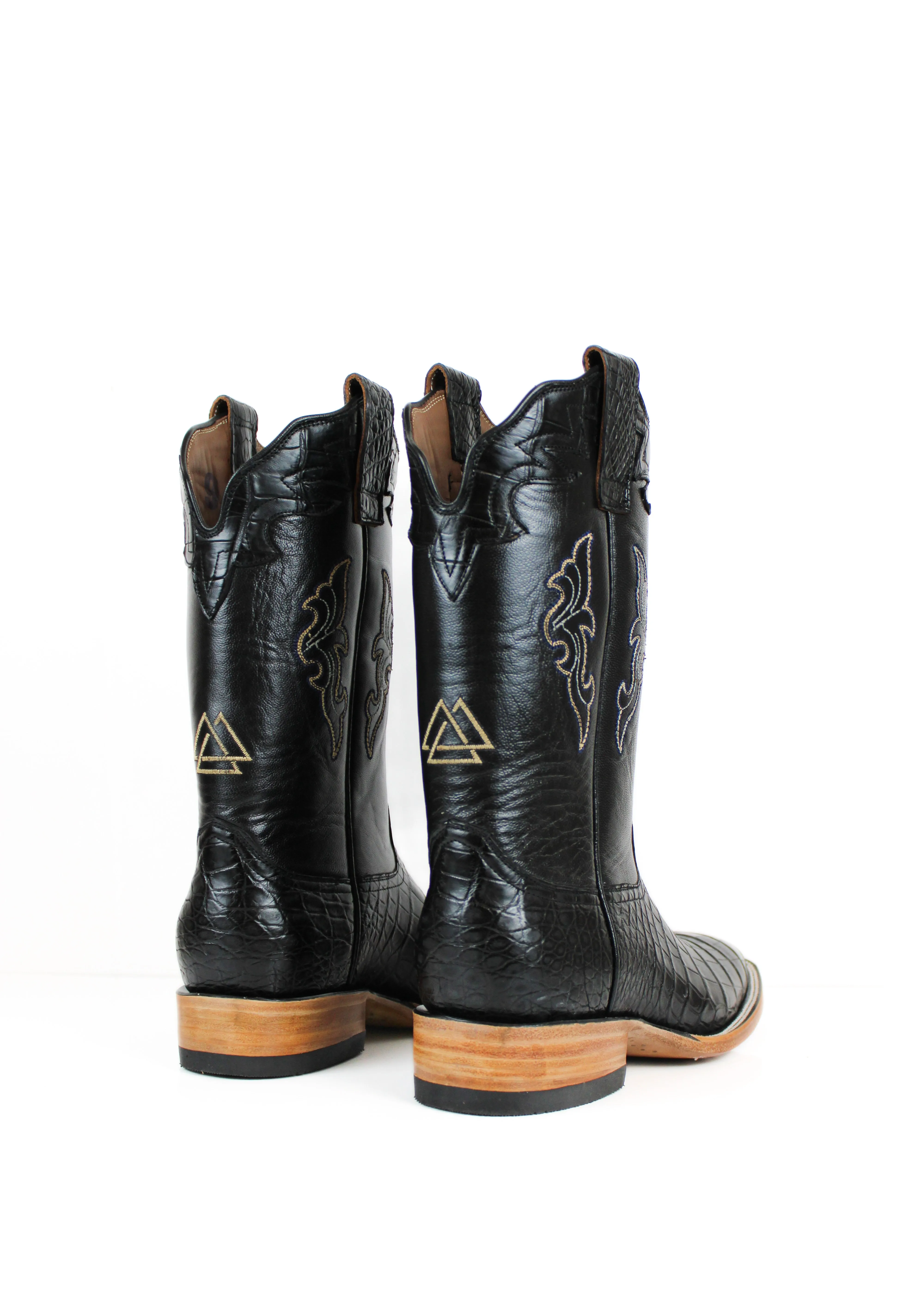 Caiman- Black Gold