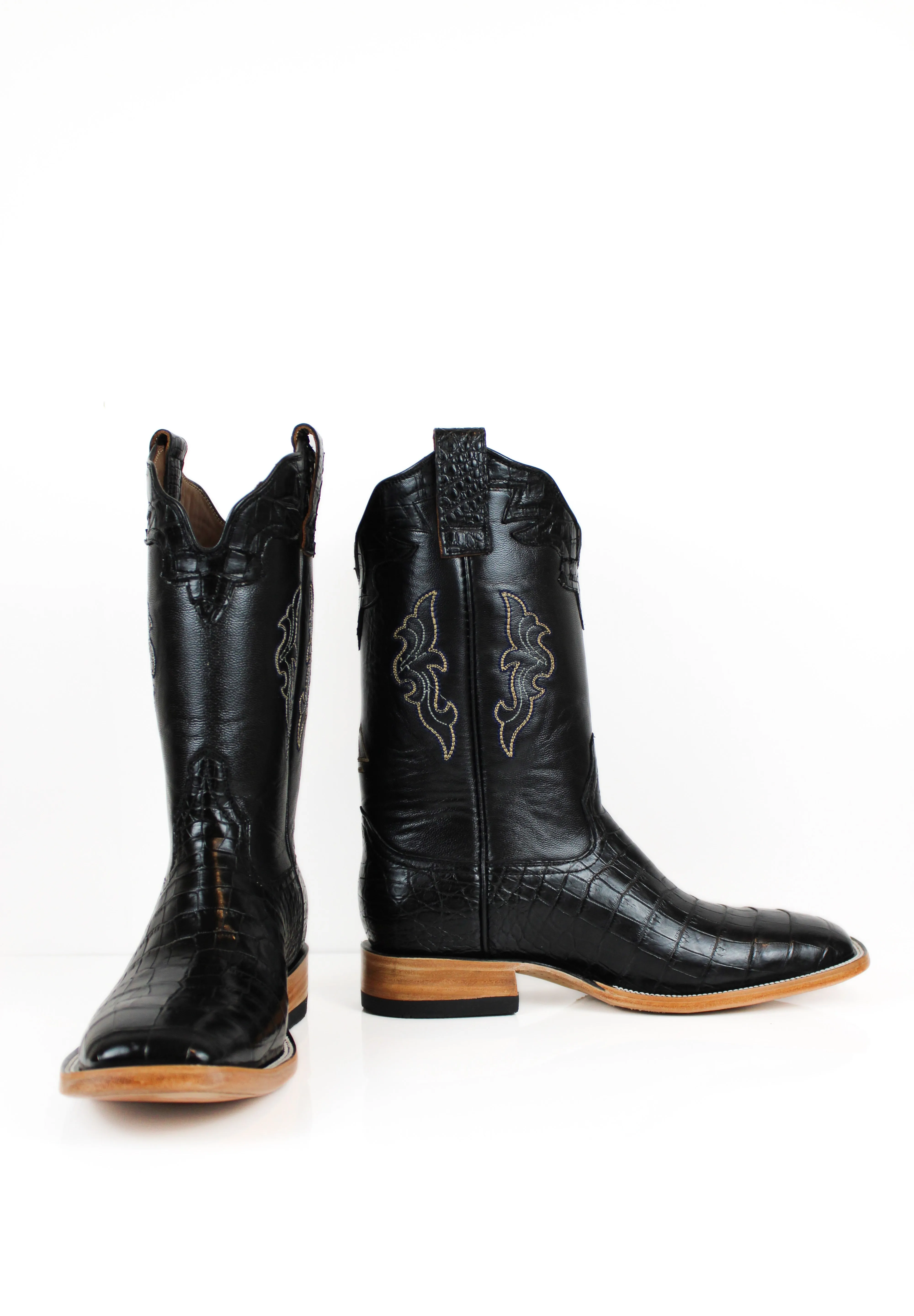 Caiman- Black Gold