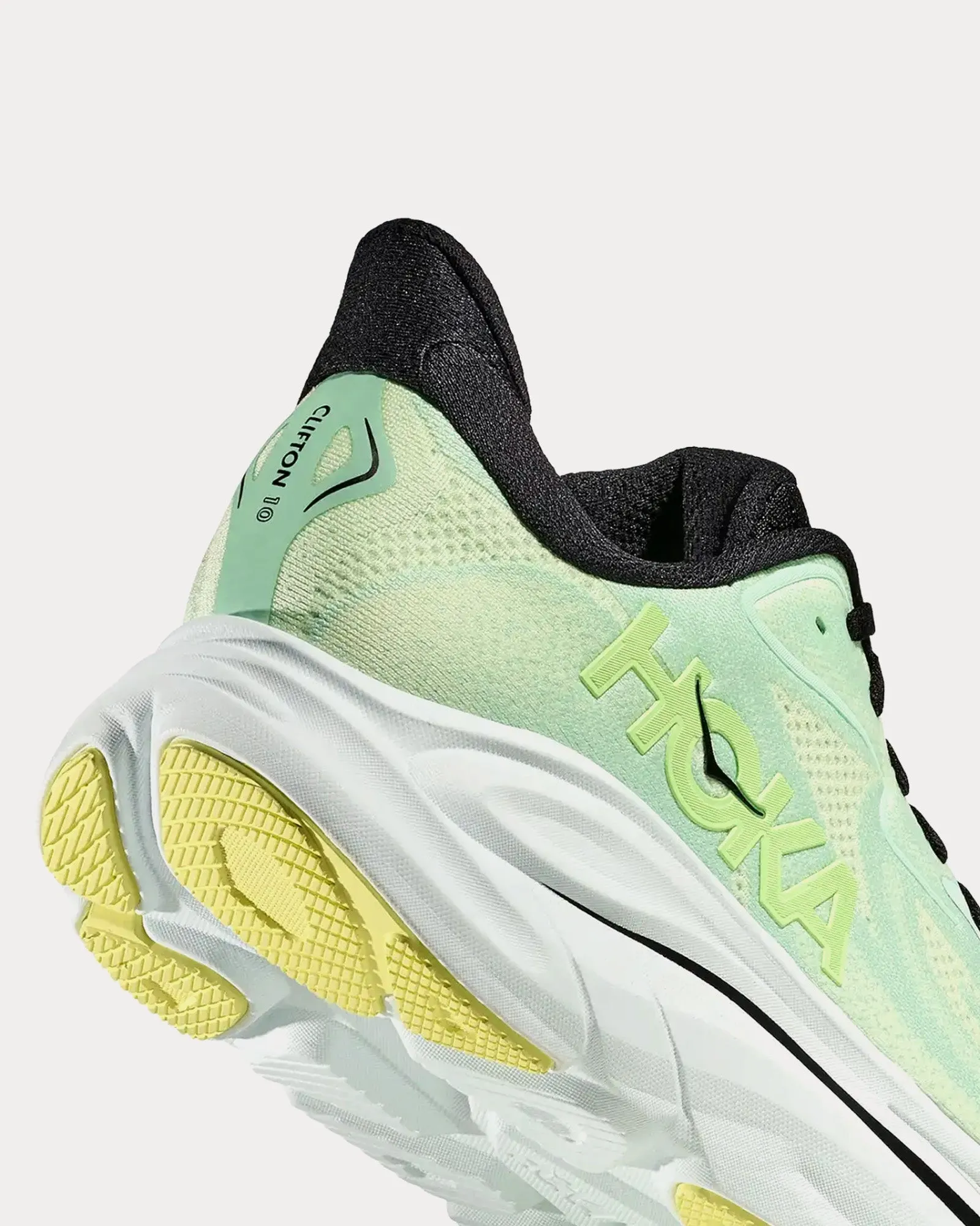 Clifton 10 Mint Fluorite / Luna Moth Running Shoes