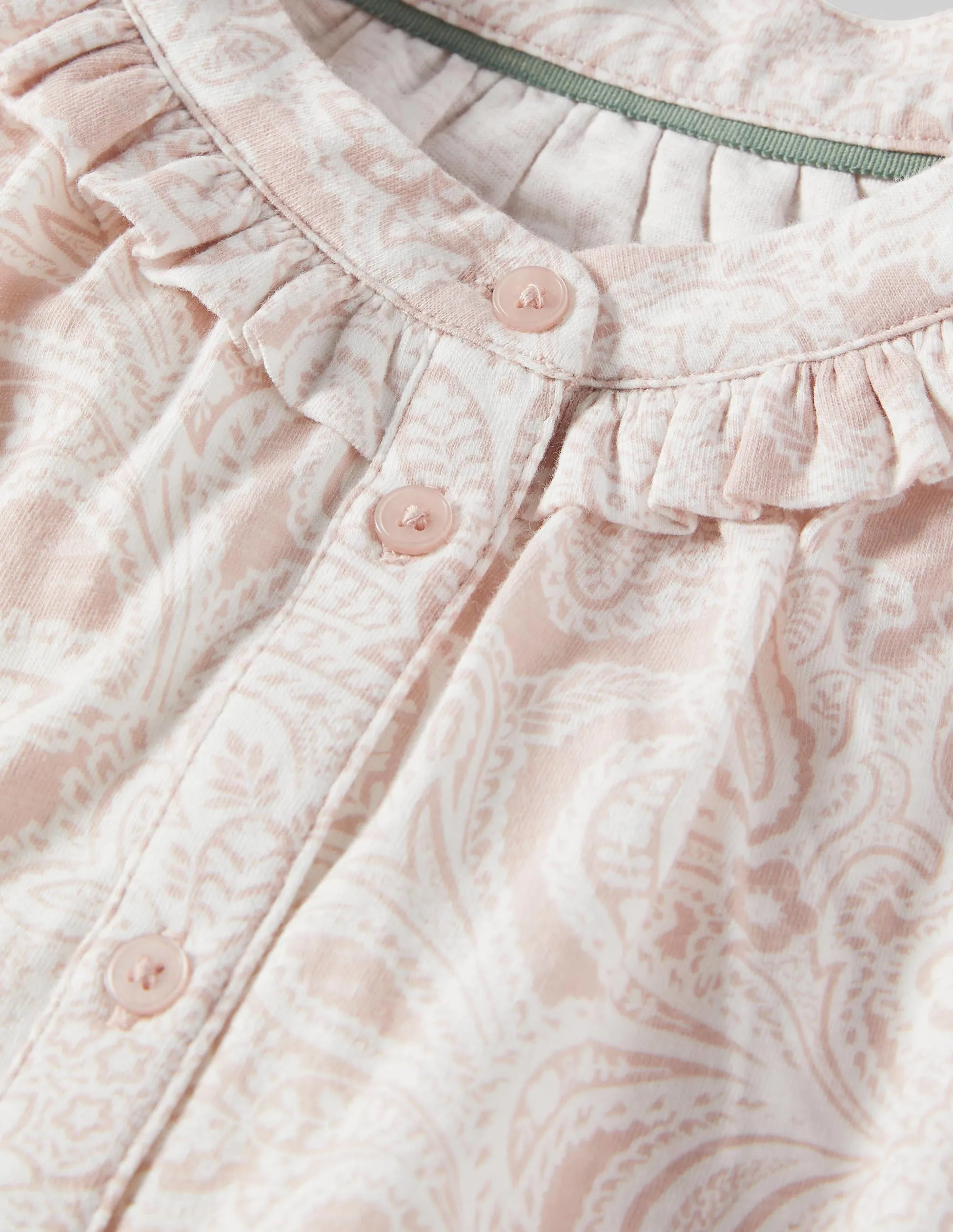 Daphne Frilly Sleeveless Shirt-Milkshake, Paisley Bud