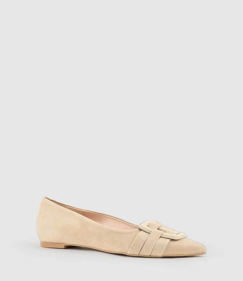 DESTRAFLAT Pointed Ballet with Buckle in Camel Suede