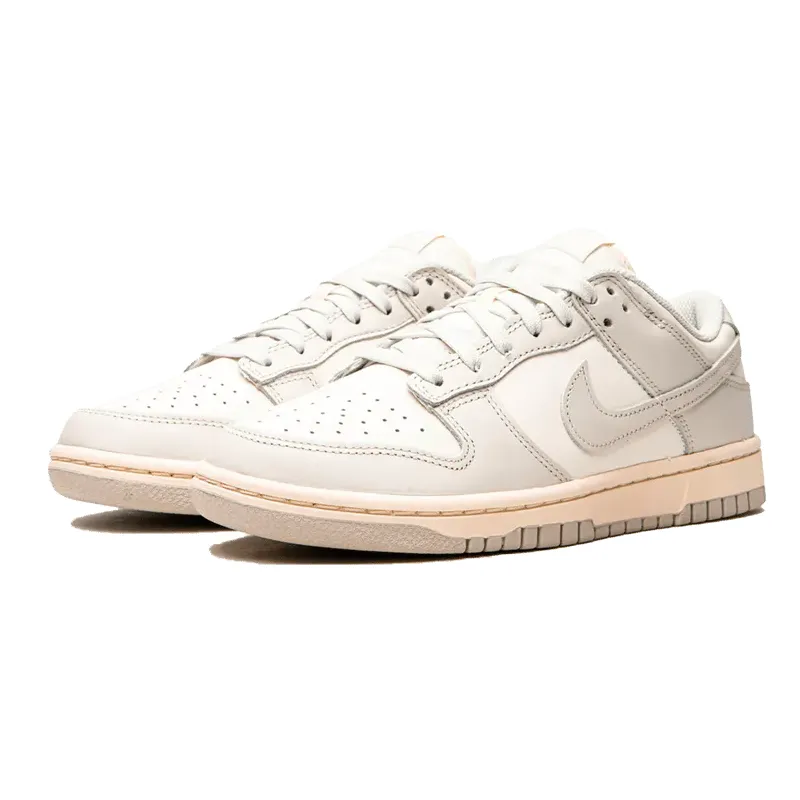 Dunk Low Light Bone