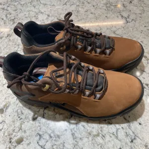 DWW Shoes 6Y Brown