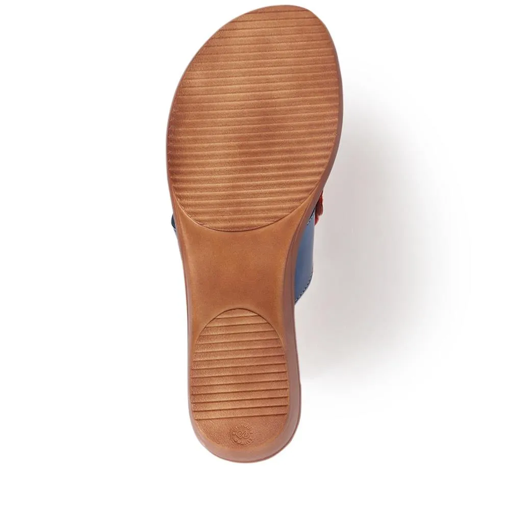Floral Embellished Toe Post Sandals - CLUBS39001 / 325 319