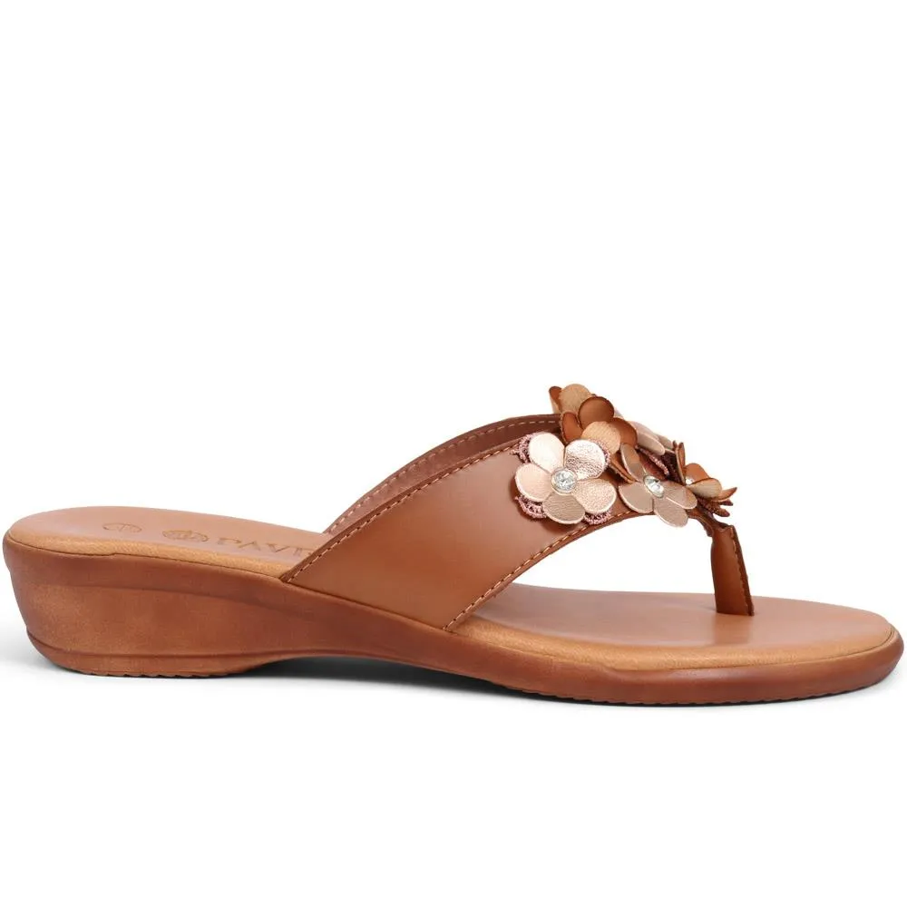 Floral Embellished Toe Post Sandals - CLUBS39001 / 325 319