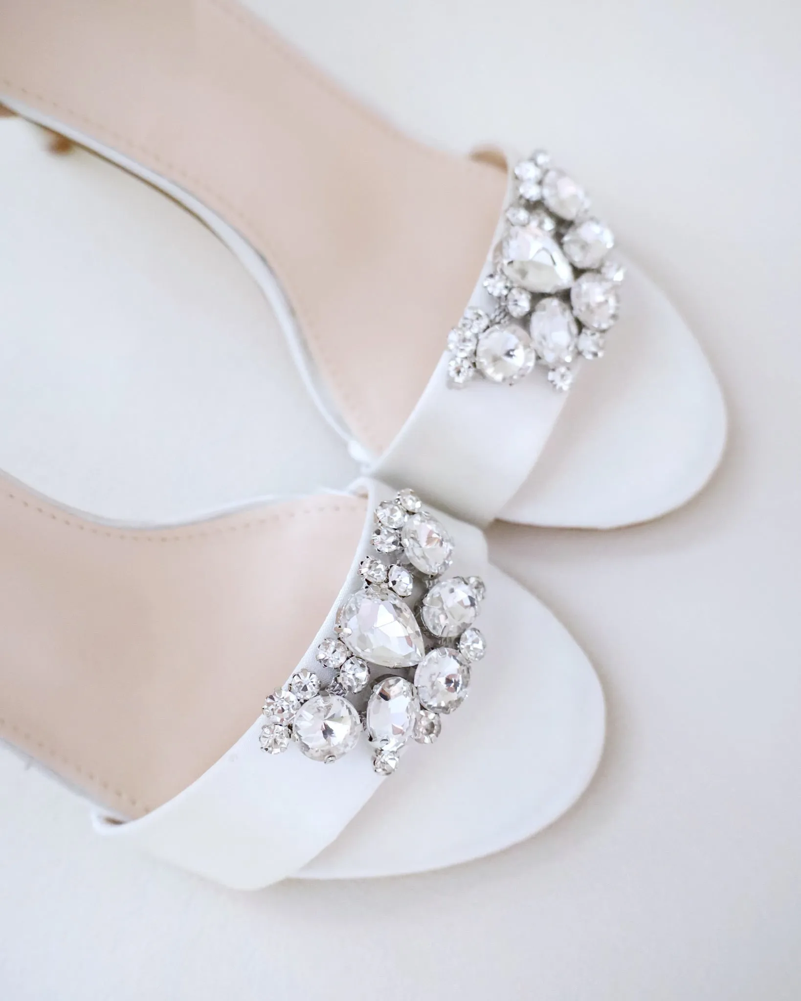 JOSKAA 2024 New Fashion High Heel Satin High Heel Wedding Sandals with Dewdrop Brooch