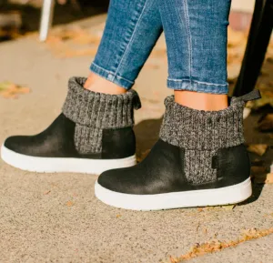 Madras Sneaker Shoe