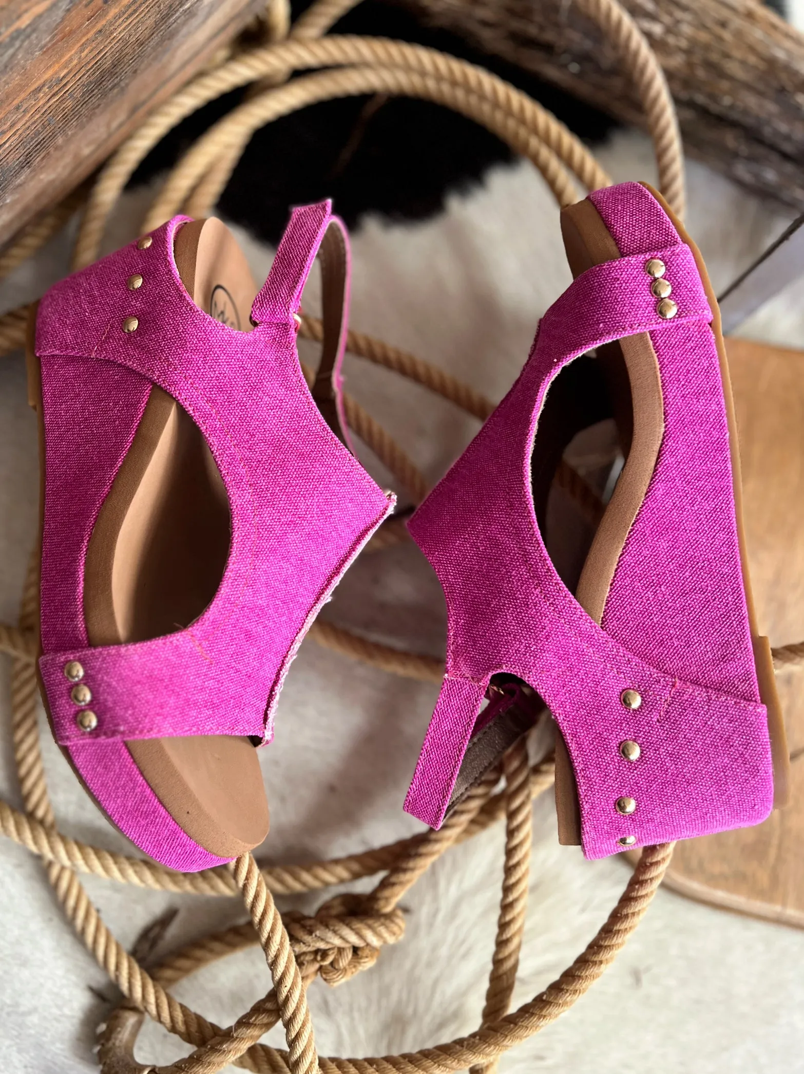 Melissa Fuchsia Wedges*