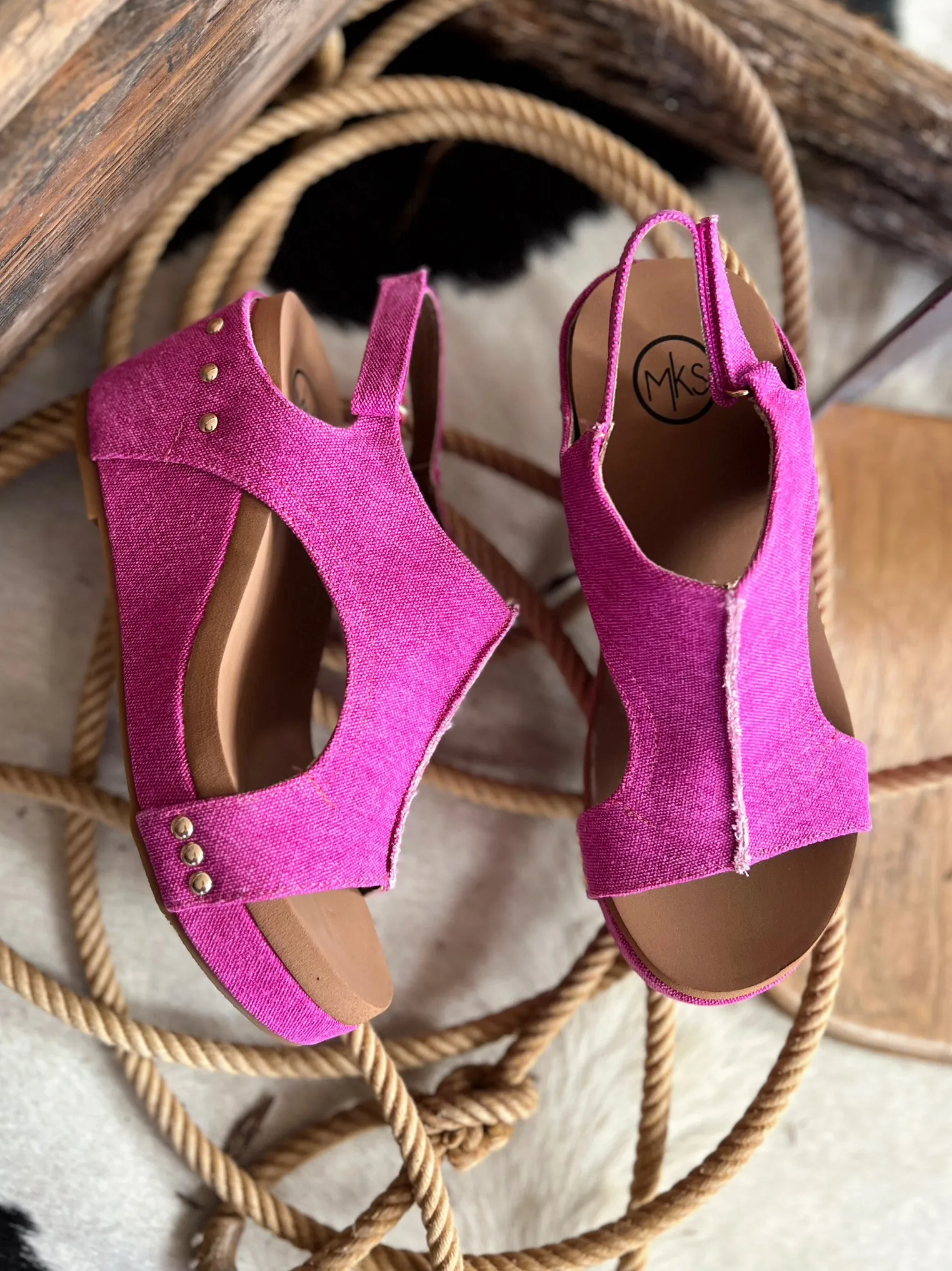 Melissa Fuchsia Wedges*