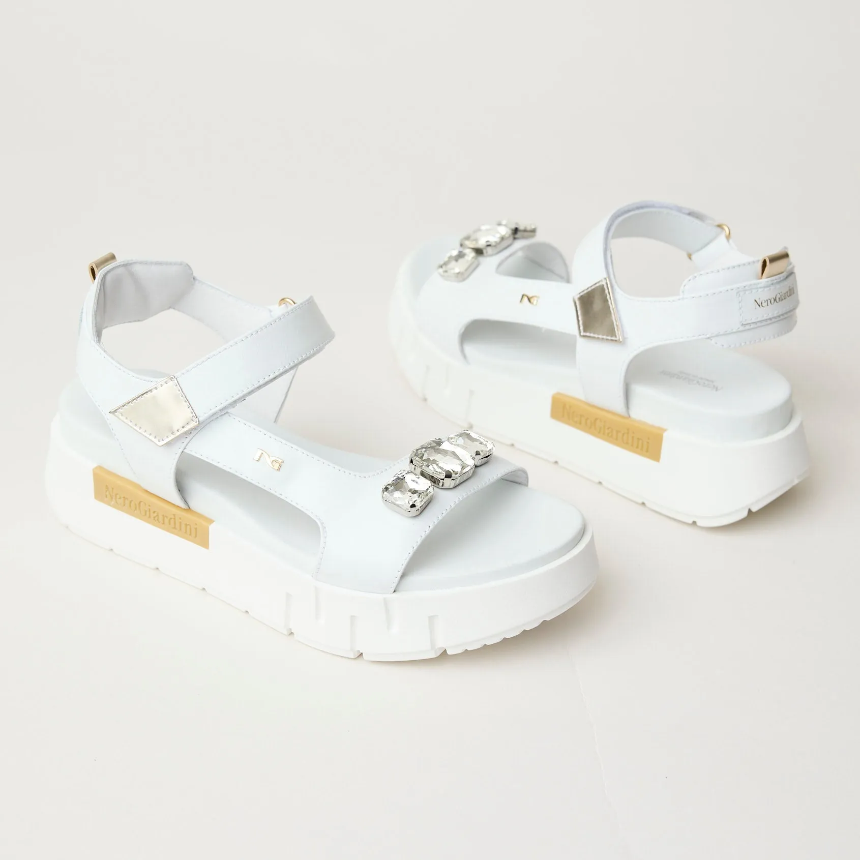 NeroGiardini White Leather Flatform Sandals
