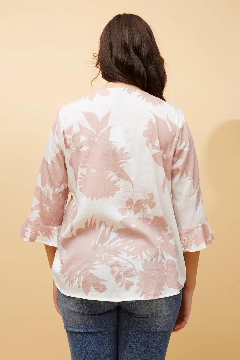 RUE LEAF PRINT BUTTON DETAIL TOP