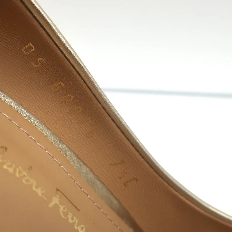 Salvatore Ferragamo Zeri X5 Bow Pumps Gold Metallic Leather Size 7.5 C