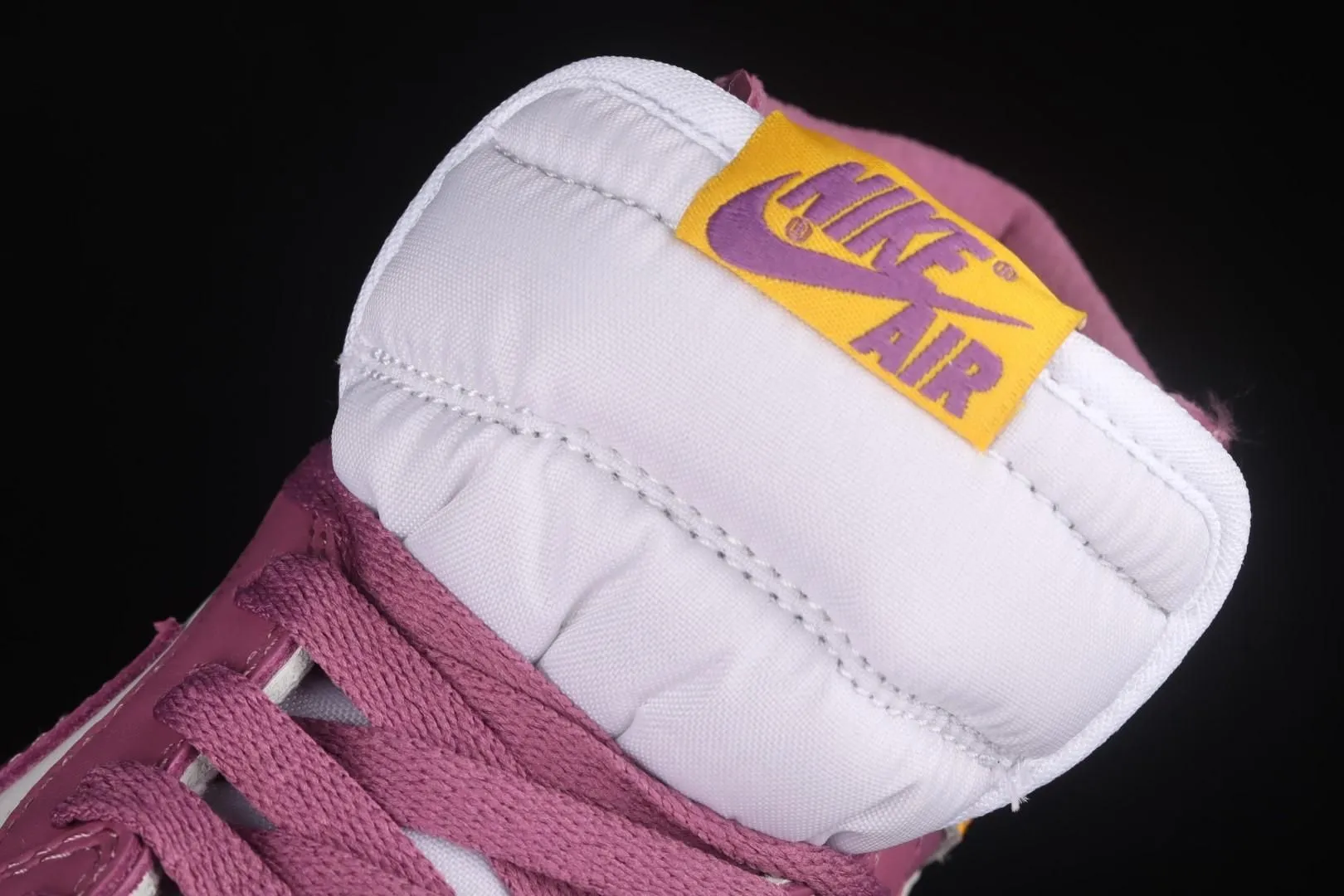 WMNS Air Jordan 1 AJ1 Retro High - Brotherhood