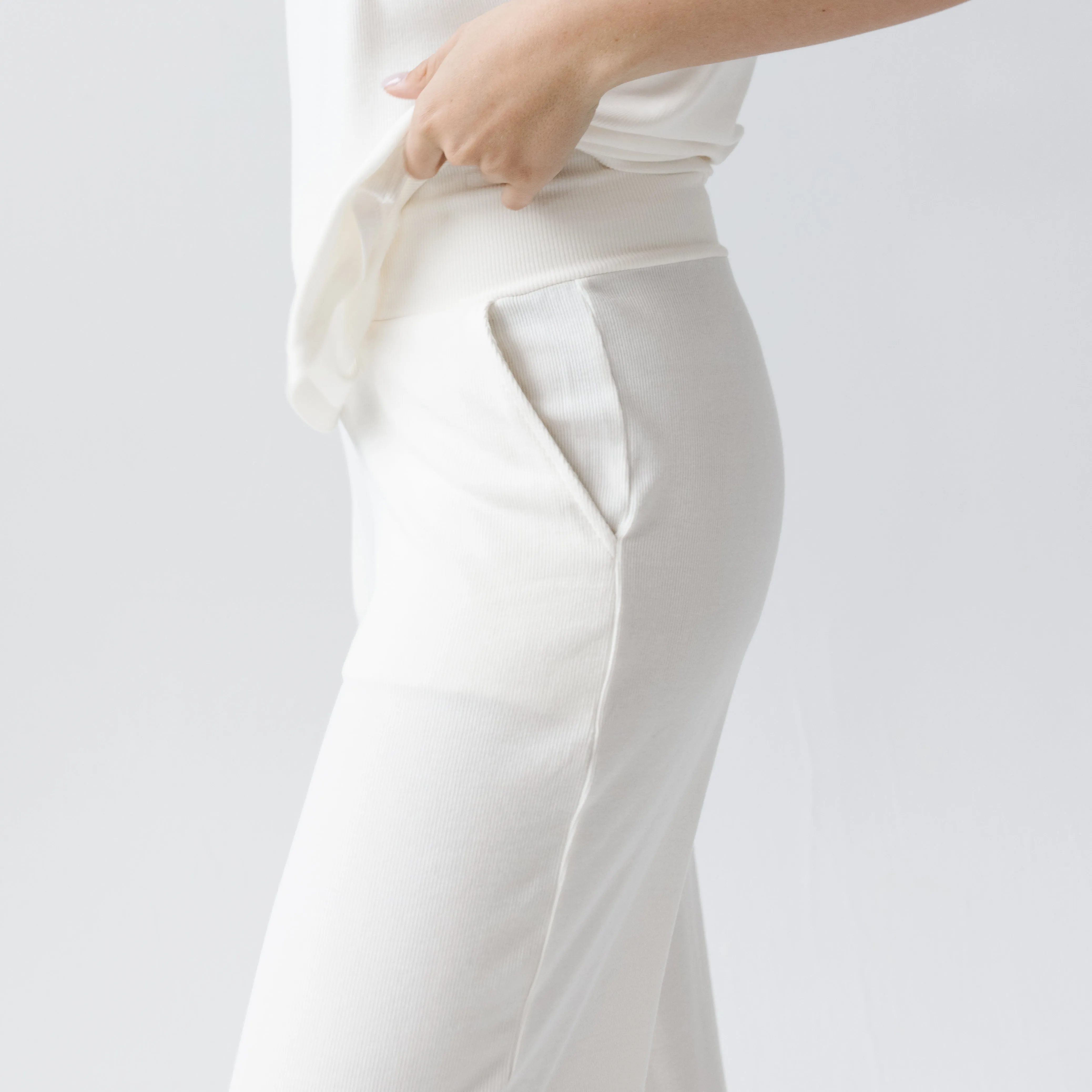 Womens Bamboo Rib-Knit Lounge Pant
